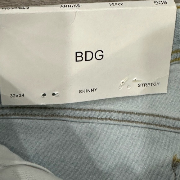 Men’s Urban Outfitters BDG 32 x 34 Jean Denim Destroyed Jeans Blue Stretch NWT - Picture 11 of 13